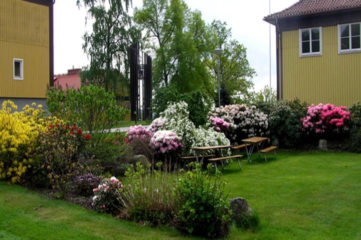 Stf Ljungskile Folkhoegskola Hostel And Hotel Dış mekan fotoğraf